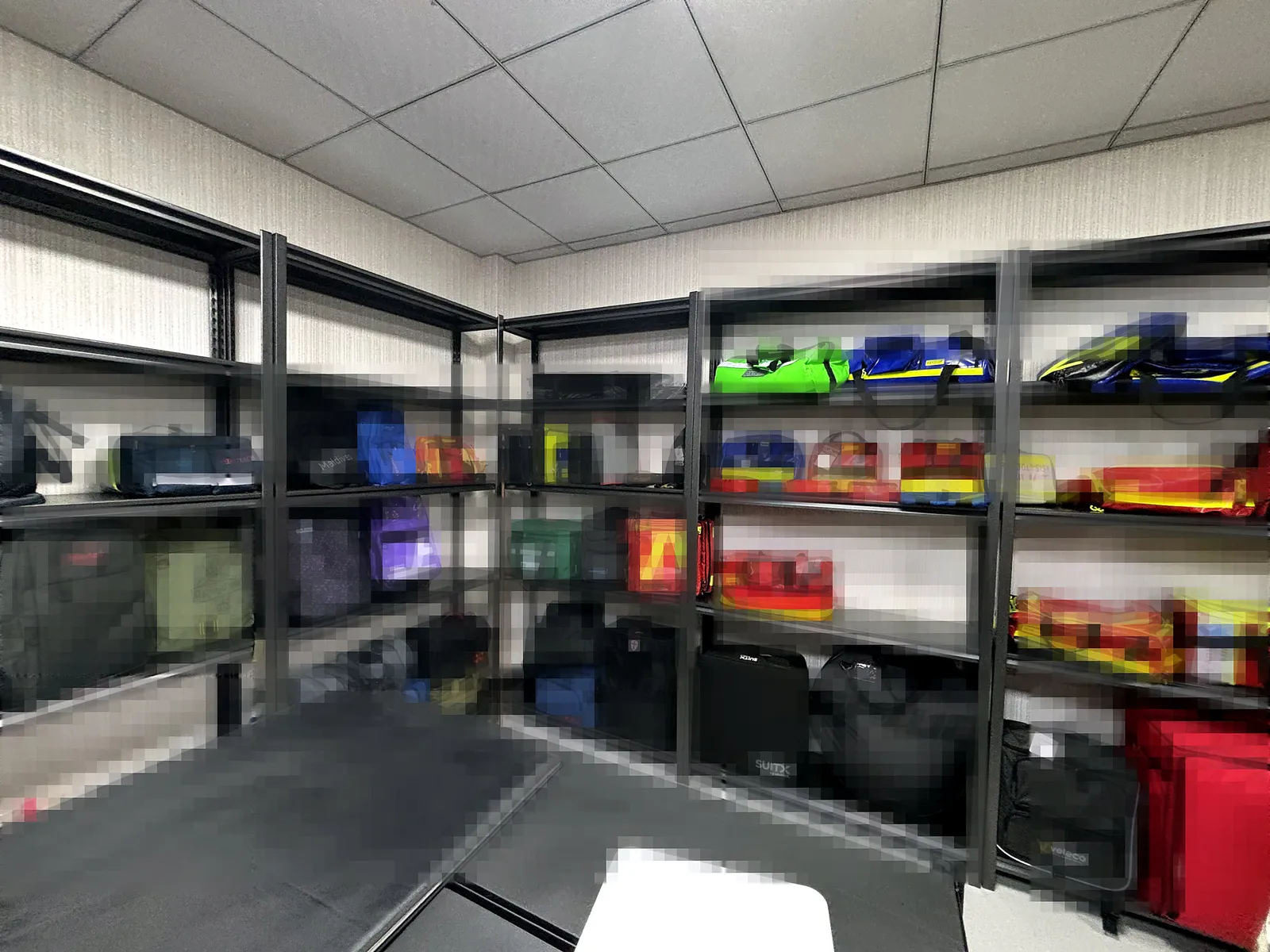 17 Product Display Medium Heavy Mosaic - Factory media