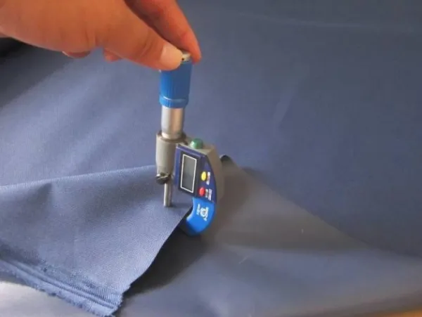 01 · Fabric thickness measurement